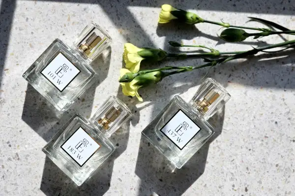 Jakie perfumy dla kobiety wybrać, by nie żałować wyboru?